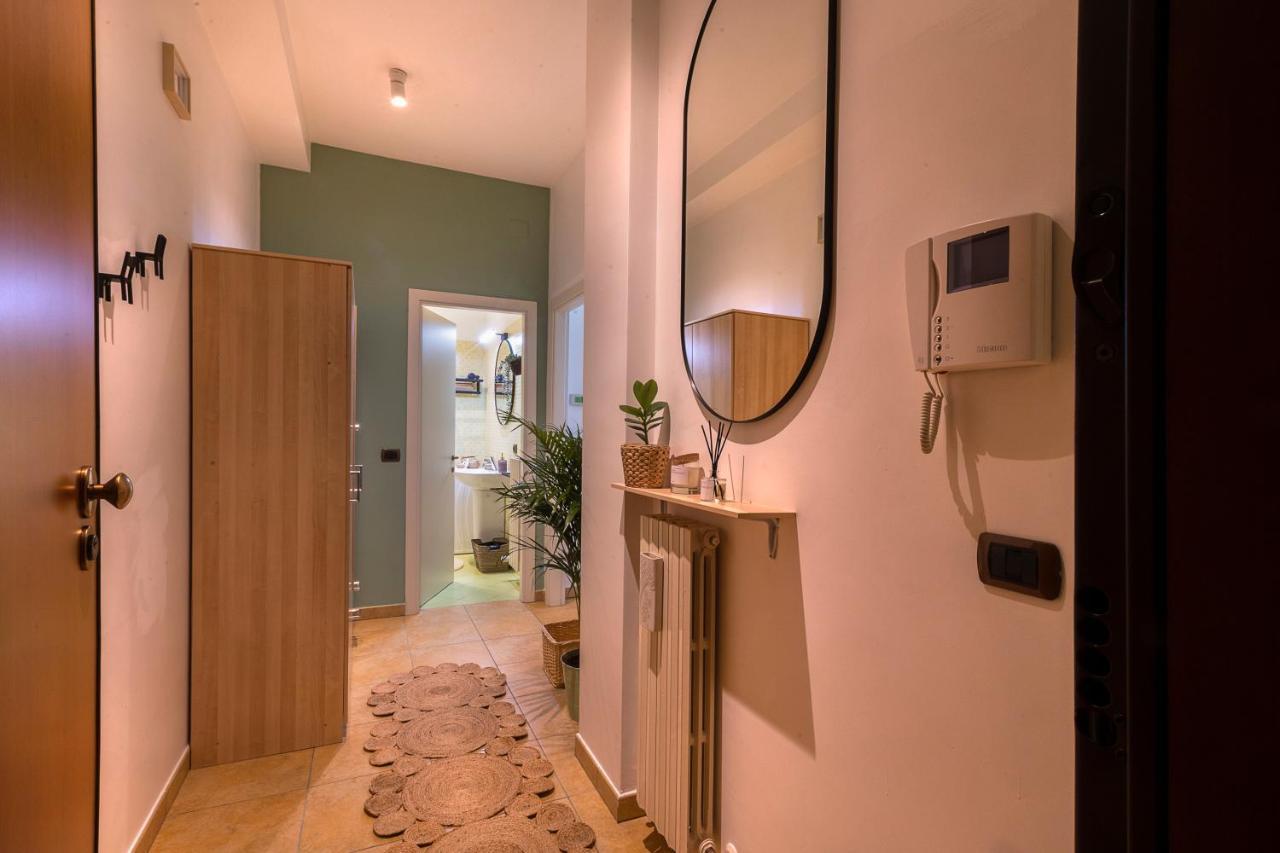 Cavour Elegante Loft In Centro Macerata Exterior foto